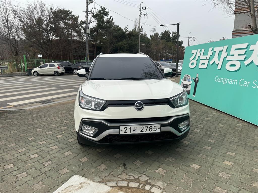 Ssangyong Tivoli - Vista 2