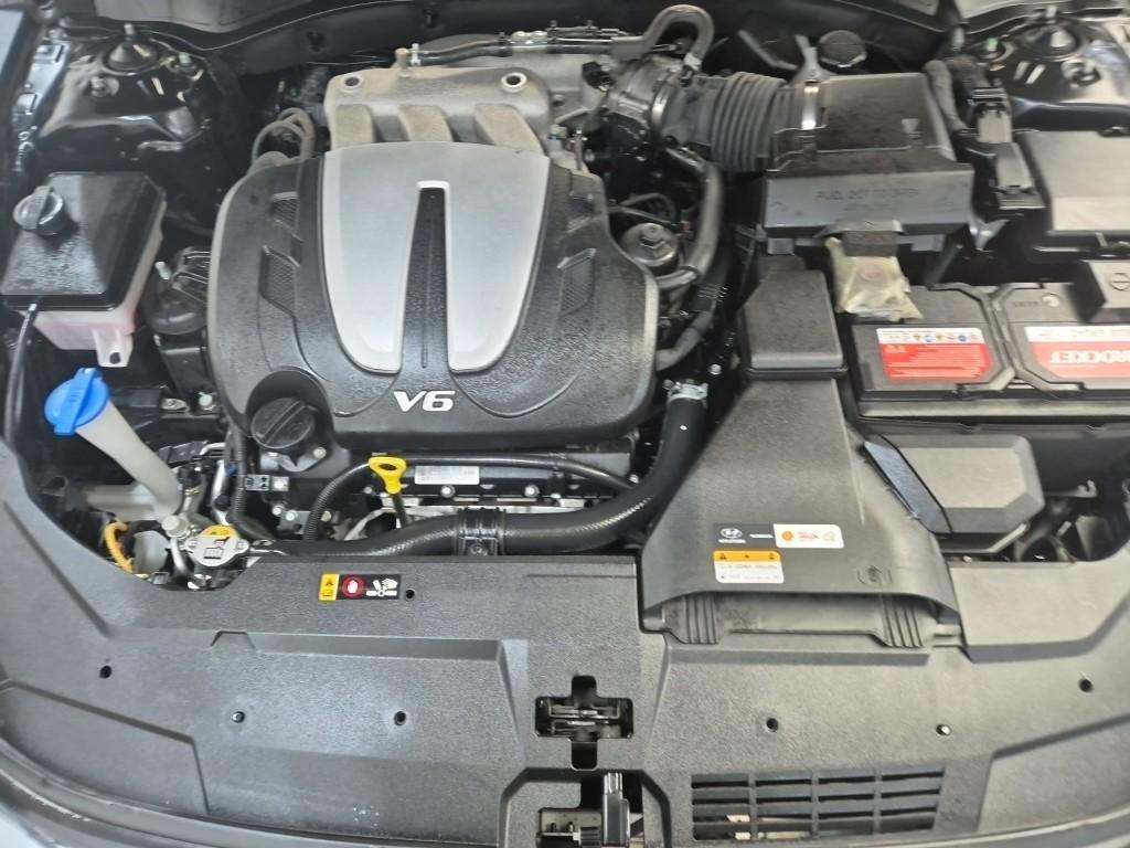 HYUNDAI Grandeur - Vista 5