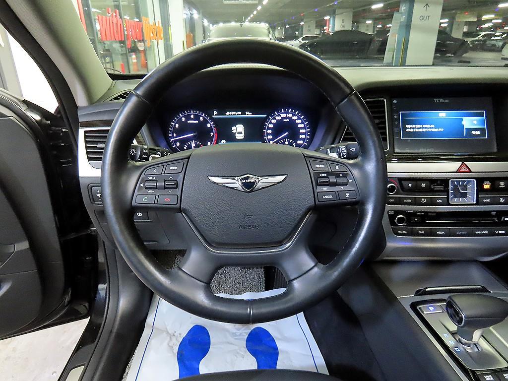 Genesis G80 - Vista 8