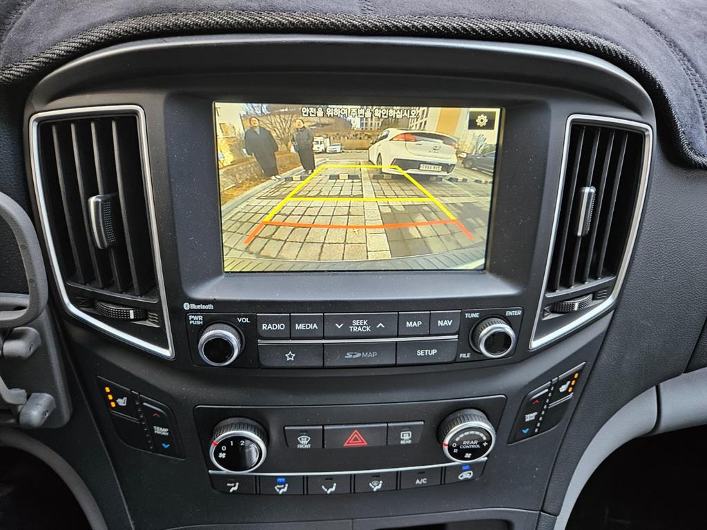 HYUNDAI Starex - Vista 7