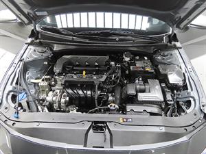 HYUNDAI Avante - Vista 12