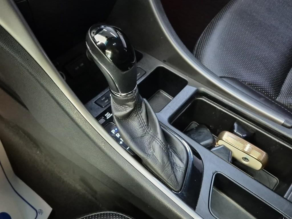 HYUNDAI Sonata - Vista 8