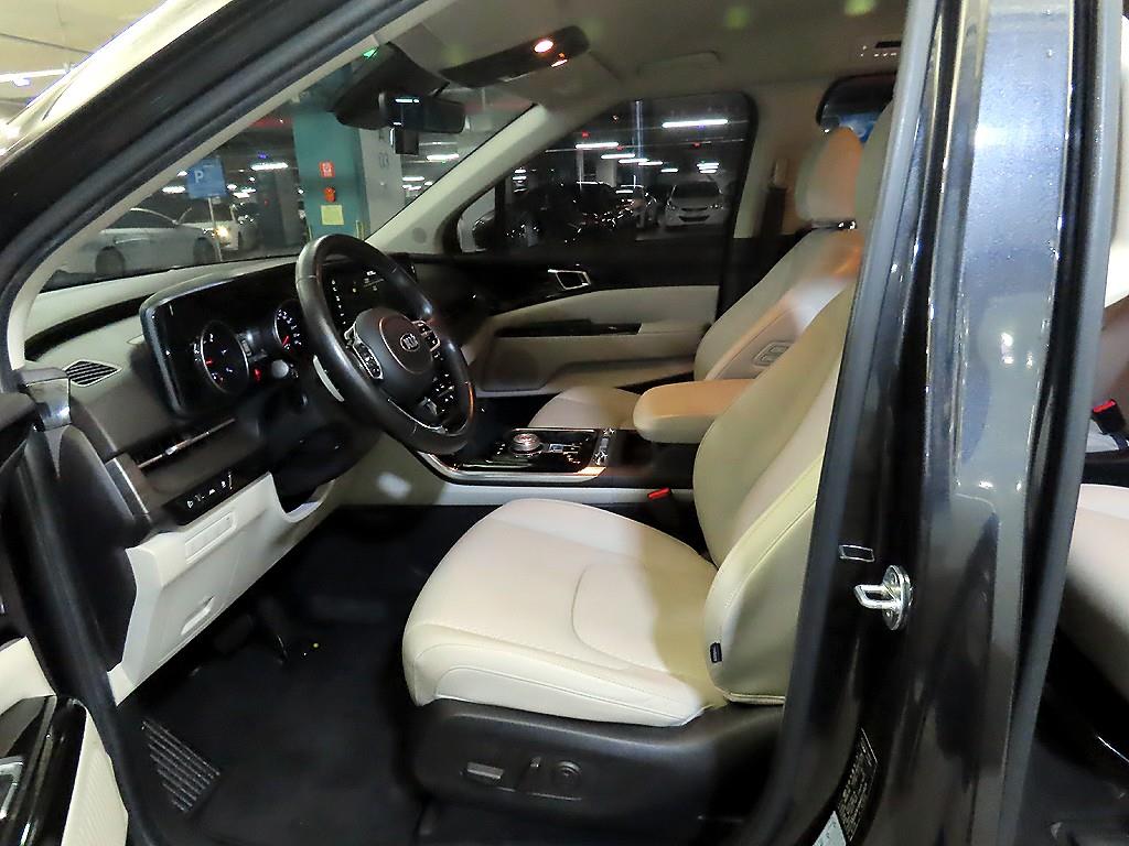 KIA Carnival - Vista 6