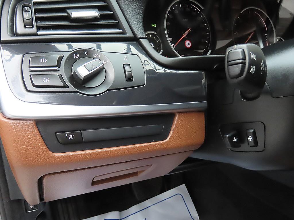 BMW 5 Series 2016 Gris - Importación desde Corea - HF Imports Iquique - Foto 11