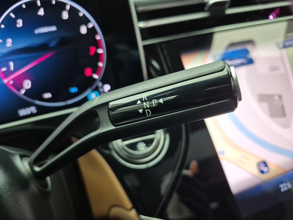 Mercedes Benz E class - Vista 8