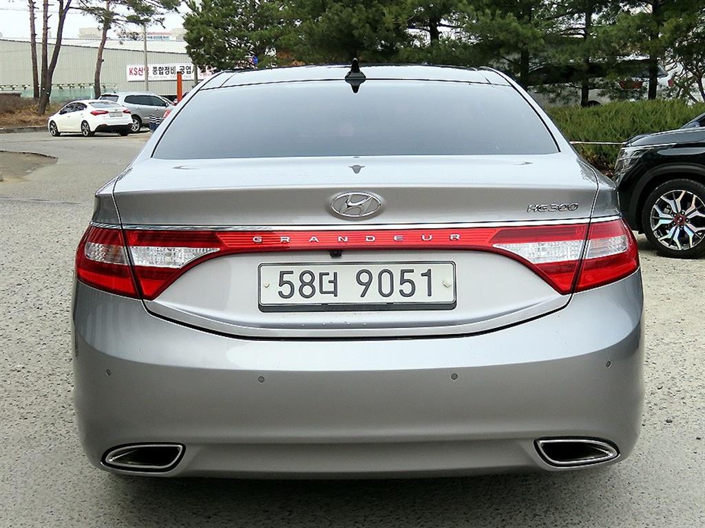 HYUNDAI Grandeur - Vista 4