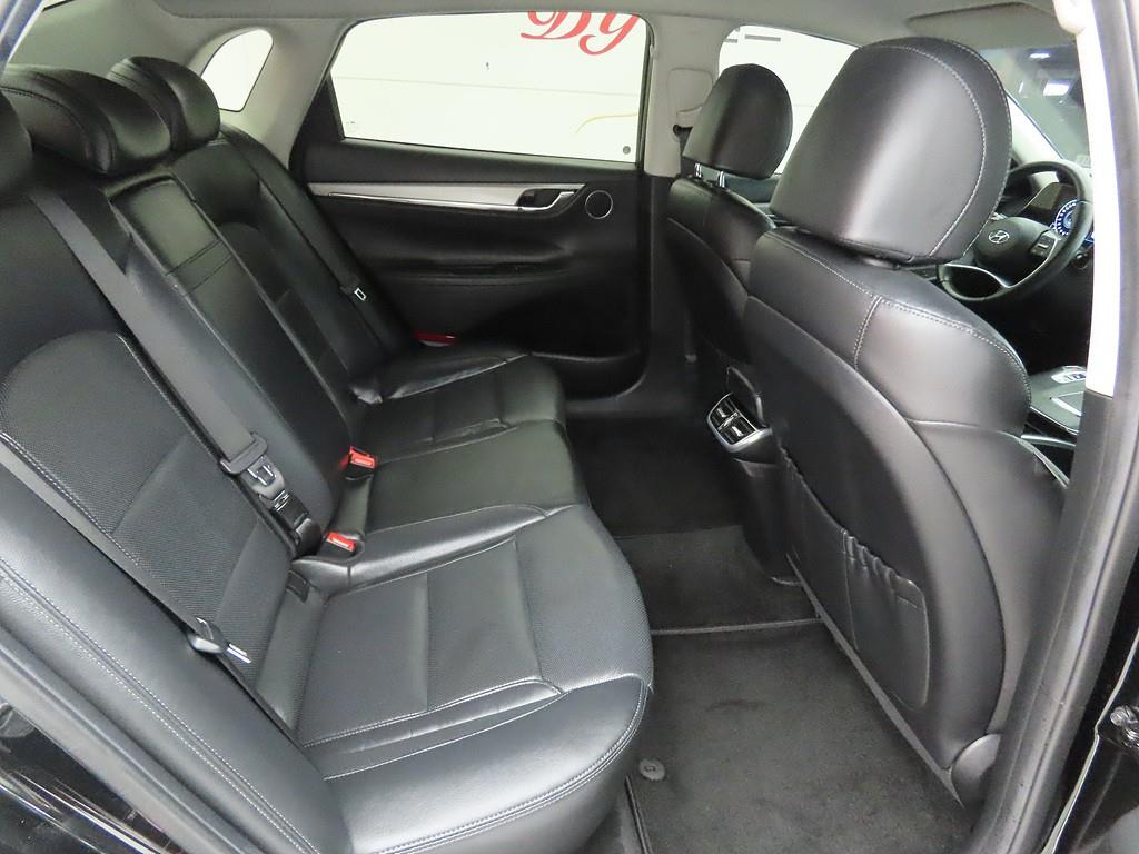 HYUNDAI Grandeur - Vista 7