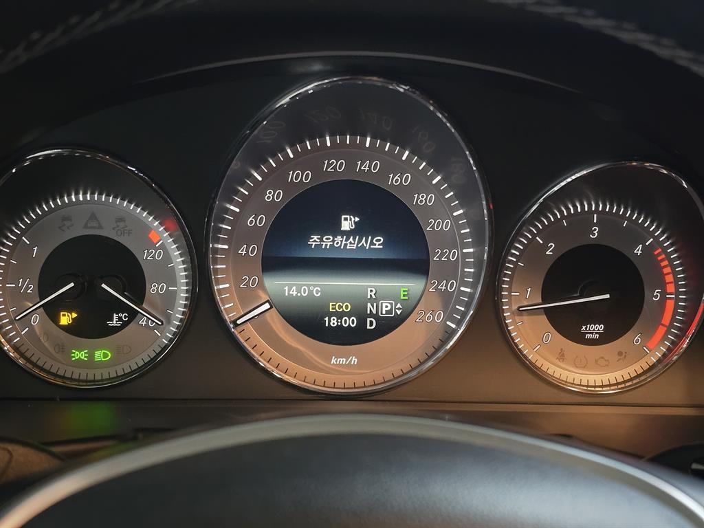 Mercedes Benz GLK Class - Vista 9