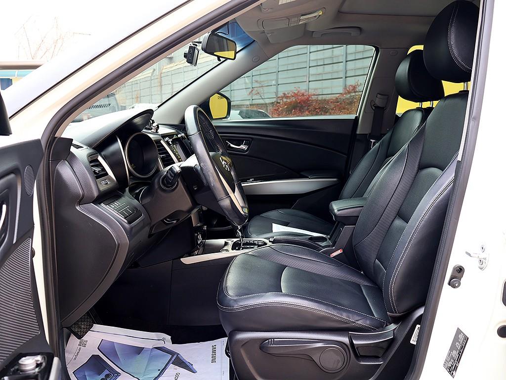 Ssangyong Tivoli 2016 Blanco - Importación desde Corea - HF Imports Iquique - Foto 12