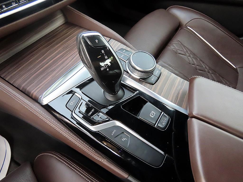 BMW 5 Series - Vista 11