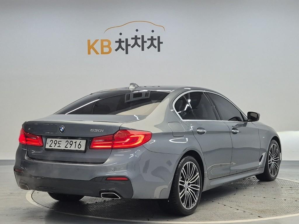 BMW 5 Series - Vista 4