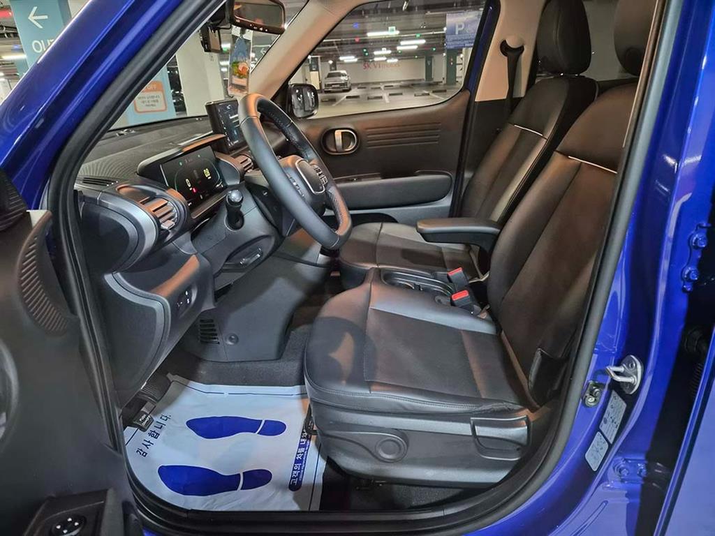 HYUNDAI Casper - Vista 6