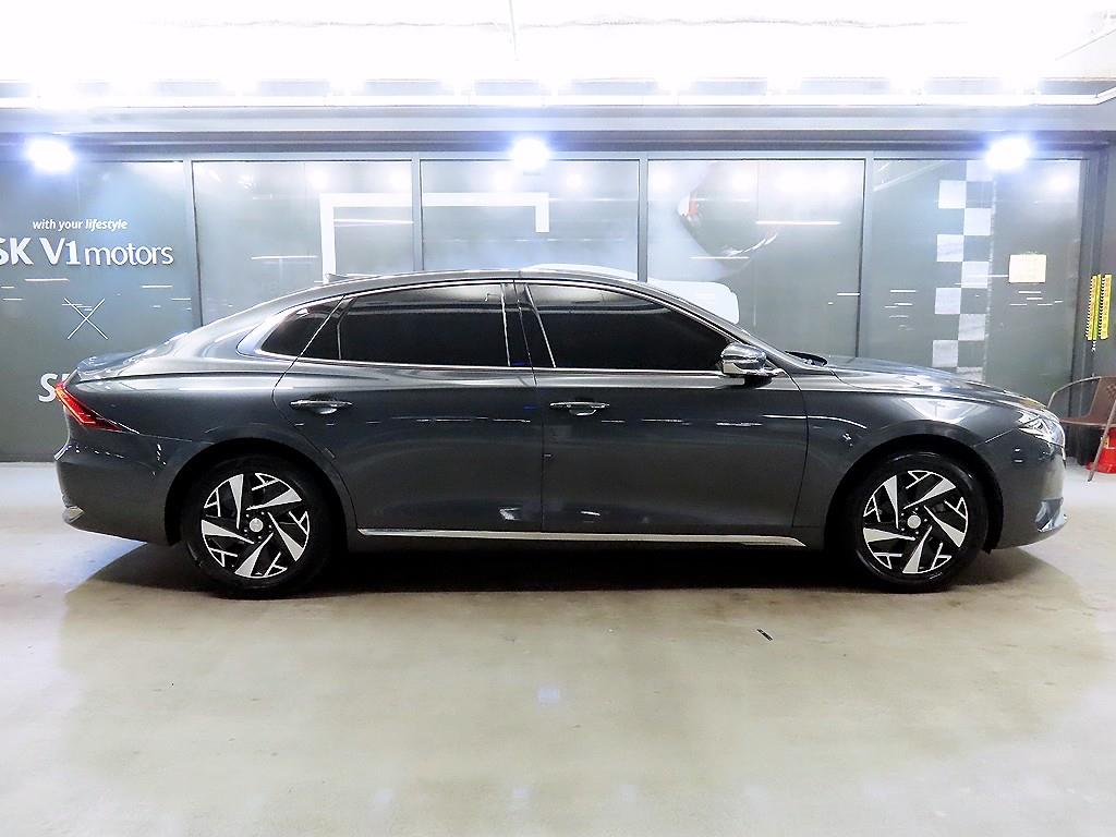 HYUNDAI Grandeur - Vista 3