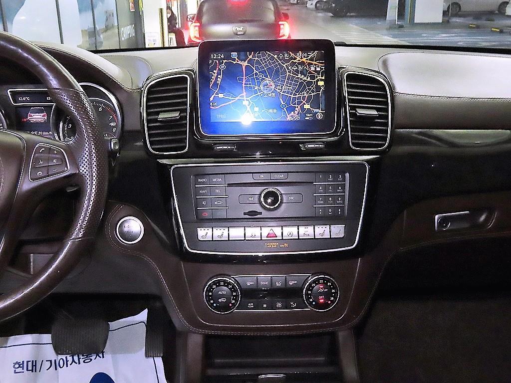 Mercedes Benz GLS Class - Vista 10