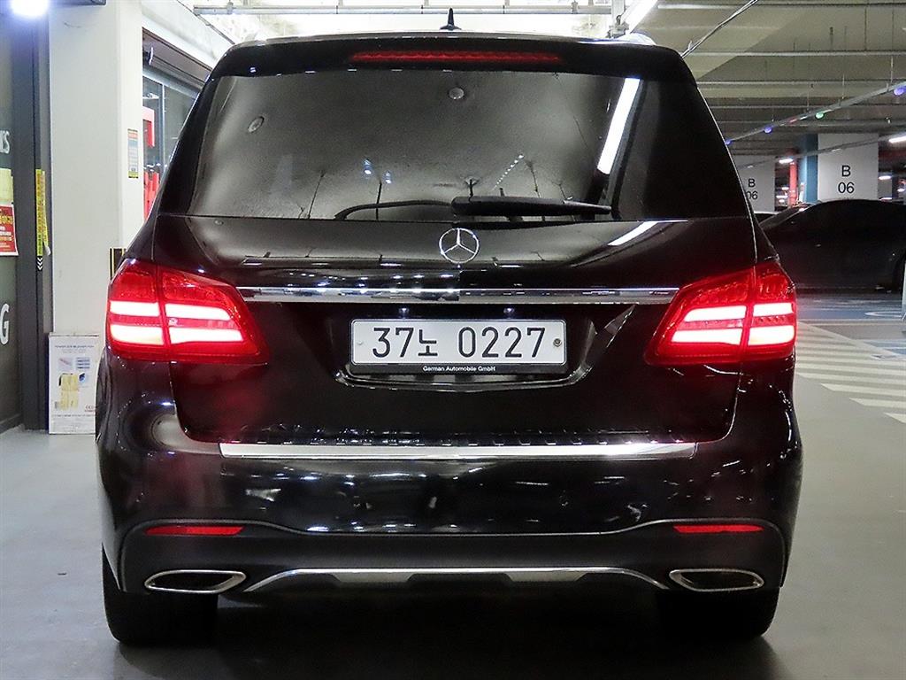 Mercedes Benz GLS Class - Vista 5