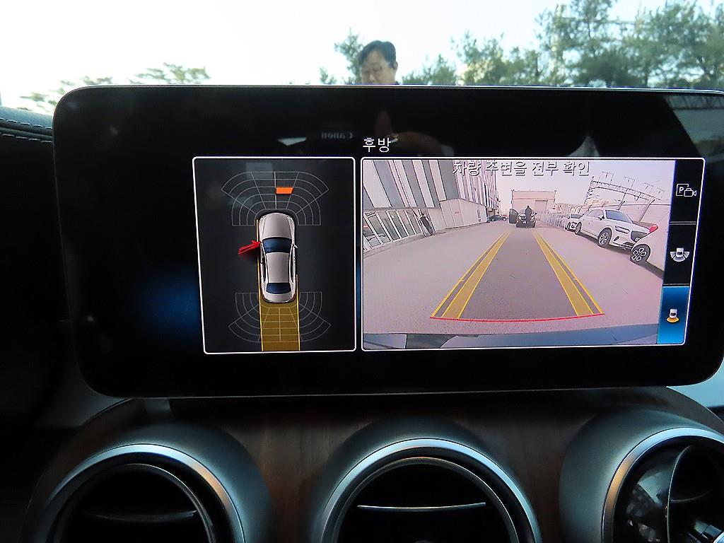 Mercedes Benz C Class 2019 Verde - Importación desde Corea - HF Imports Iquique - Foto 15