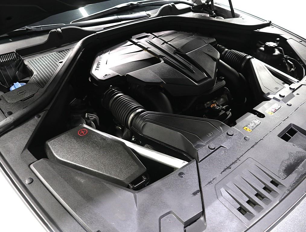 Genesis GV80 - Vista 6