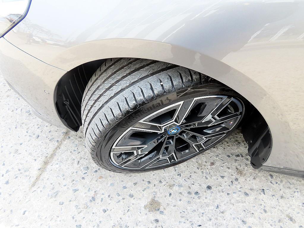 BMW 5 Series 2025 Gris - Importación desde Corea - HF Imports Iquique - Foto 20