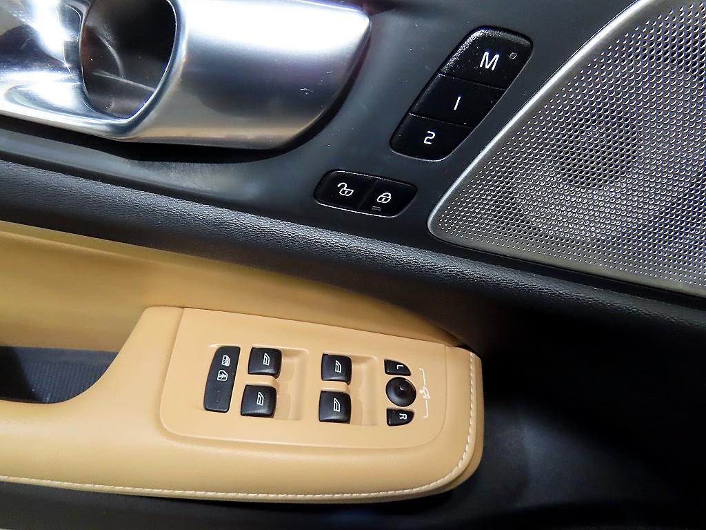 Volvo S60 2021 Negro - Importación desde Corea - HF Imports Iquique - Foto 13