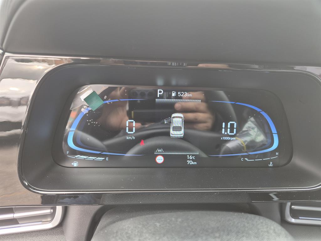 HYUNDAI Avante - Vista 8