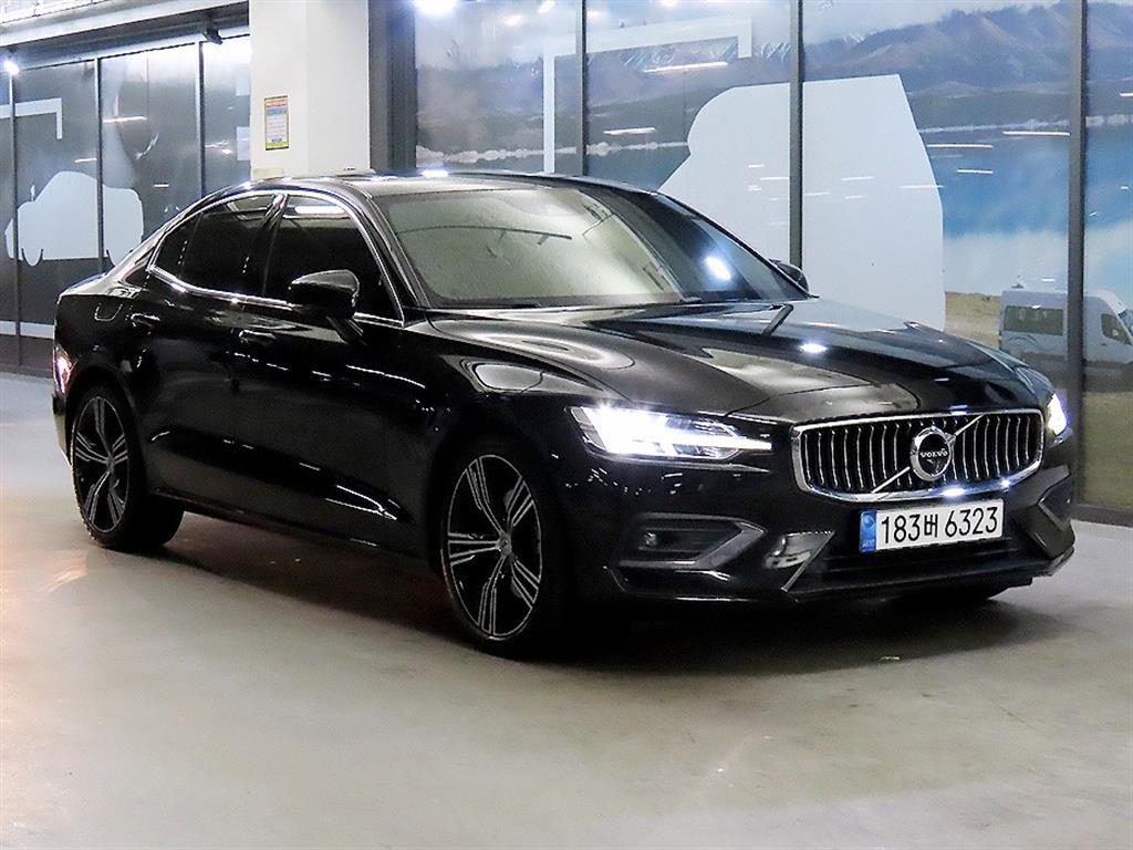 Volvo S60 2021 Negro - Importación desde Corea - HF Imports Iquique - Foto 1