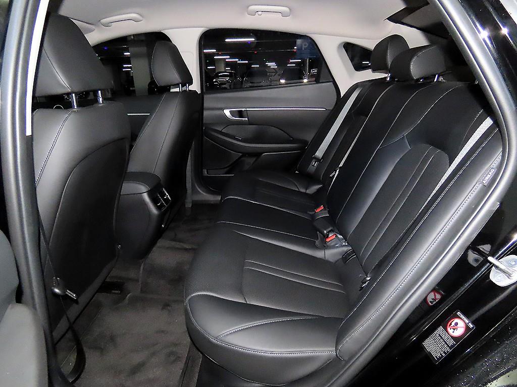 HYUNDAI Sonata - Vista 7