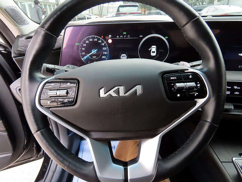 KIA K8 - Vista 8