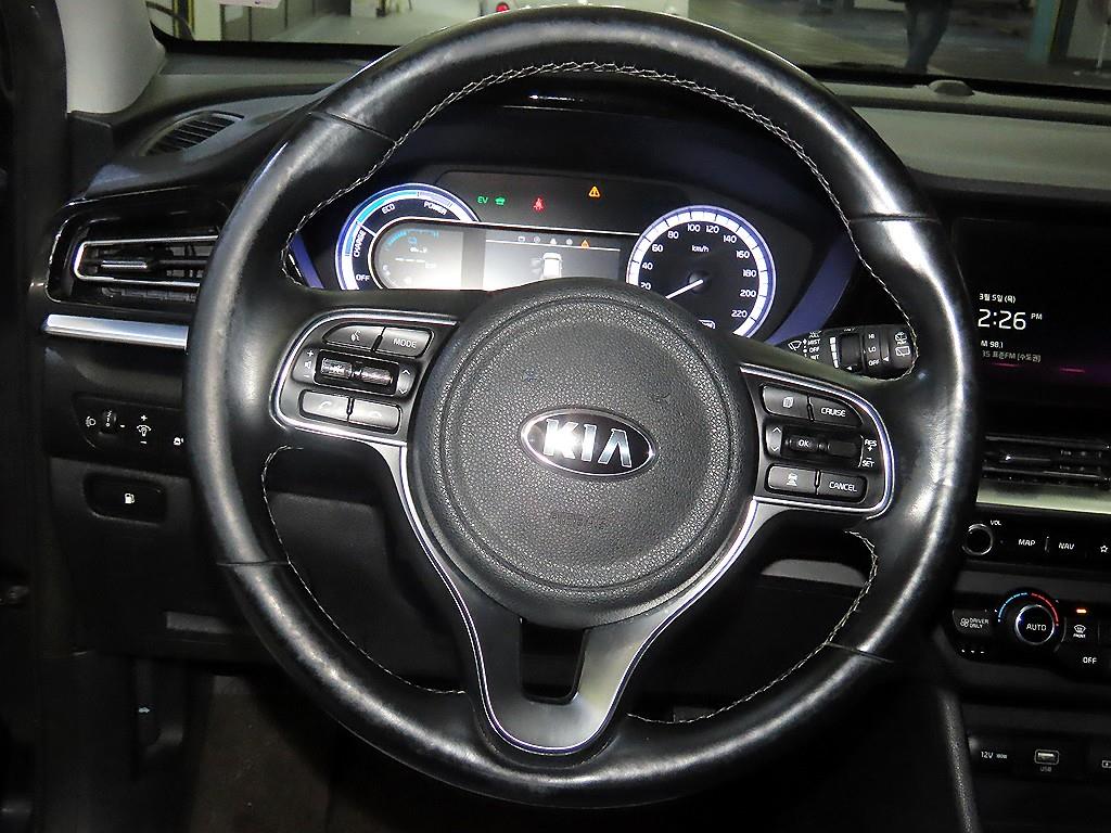 KIA Niro - Vista 8