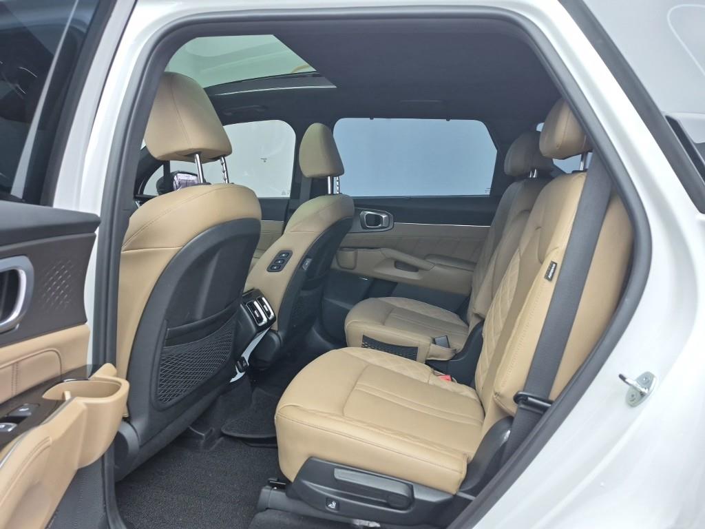KIA Sorento - Vista 12