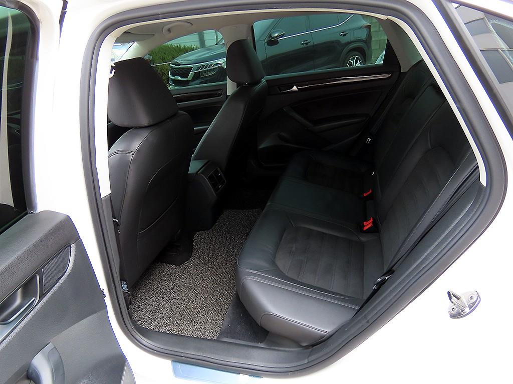 Volkswagen Passat - Vista 6