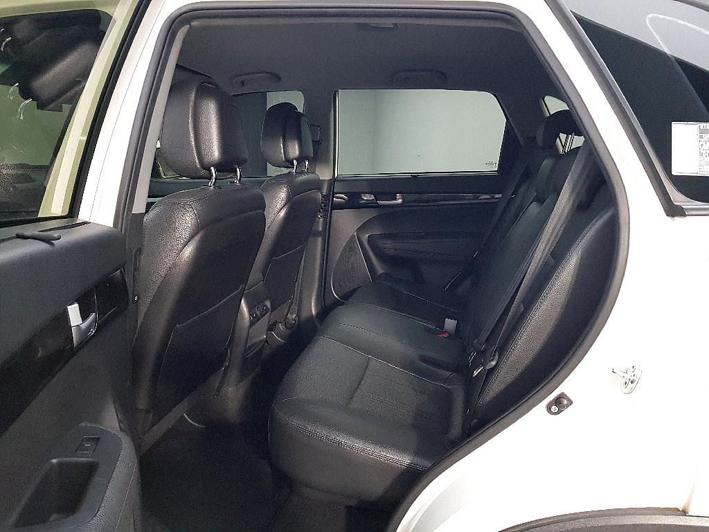 KIA Sorento - Vista 9