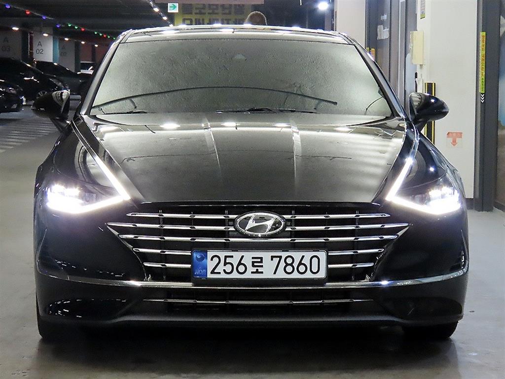 HYUNDAI Sonata - Vista 2