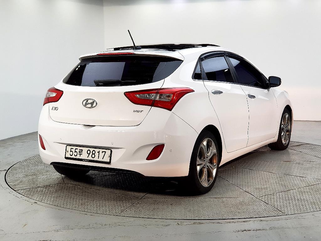 HYUNDAI i30 - Vista 4
