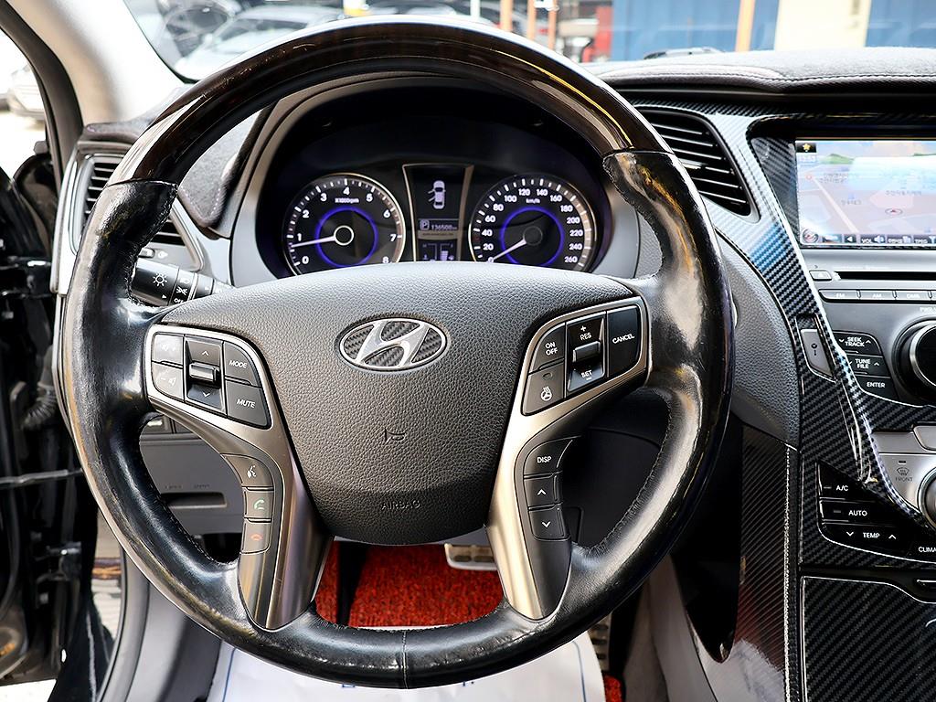 HYUNDAI Grandeur 2012 Negro - Importación desde Corea - HF Imports Iquique - Foto 8