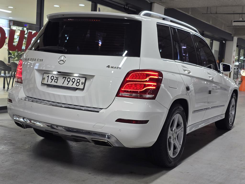 Mercedes Benz GLK Class - Vista 4