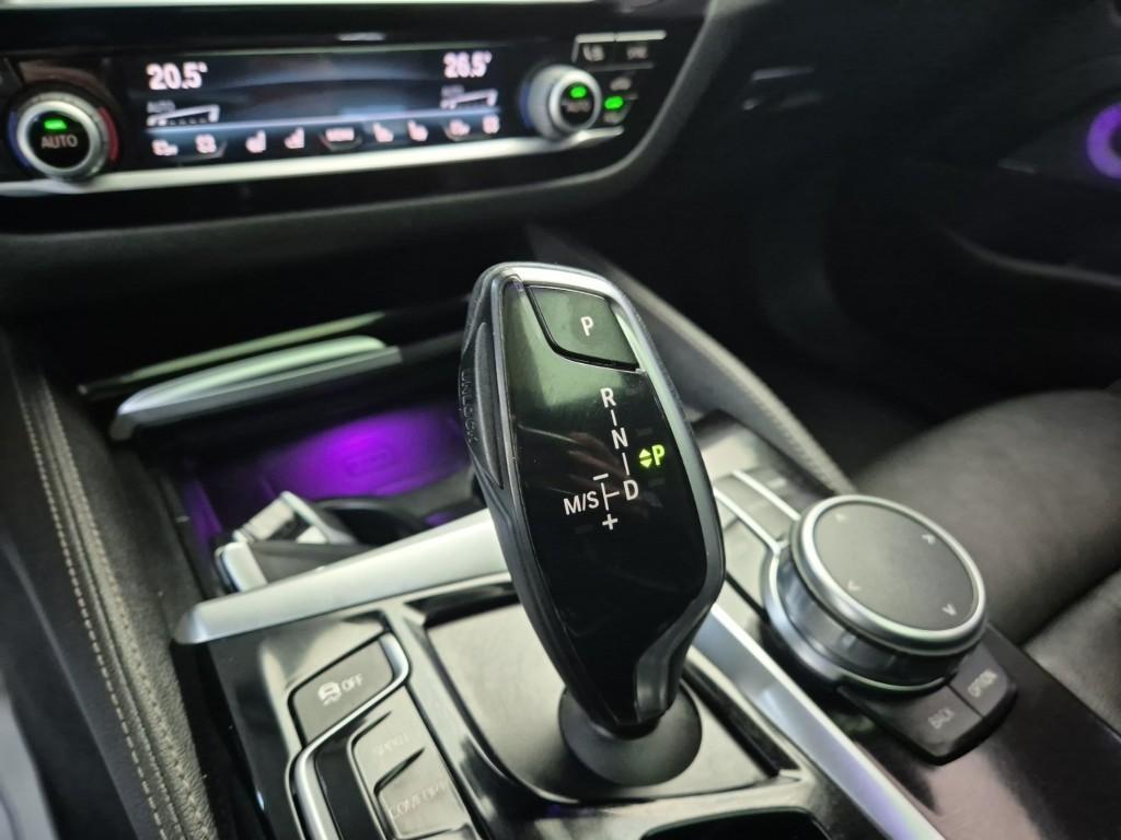 BMW 5 Series - Vista 8