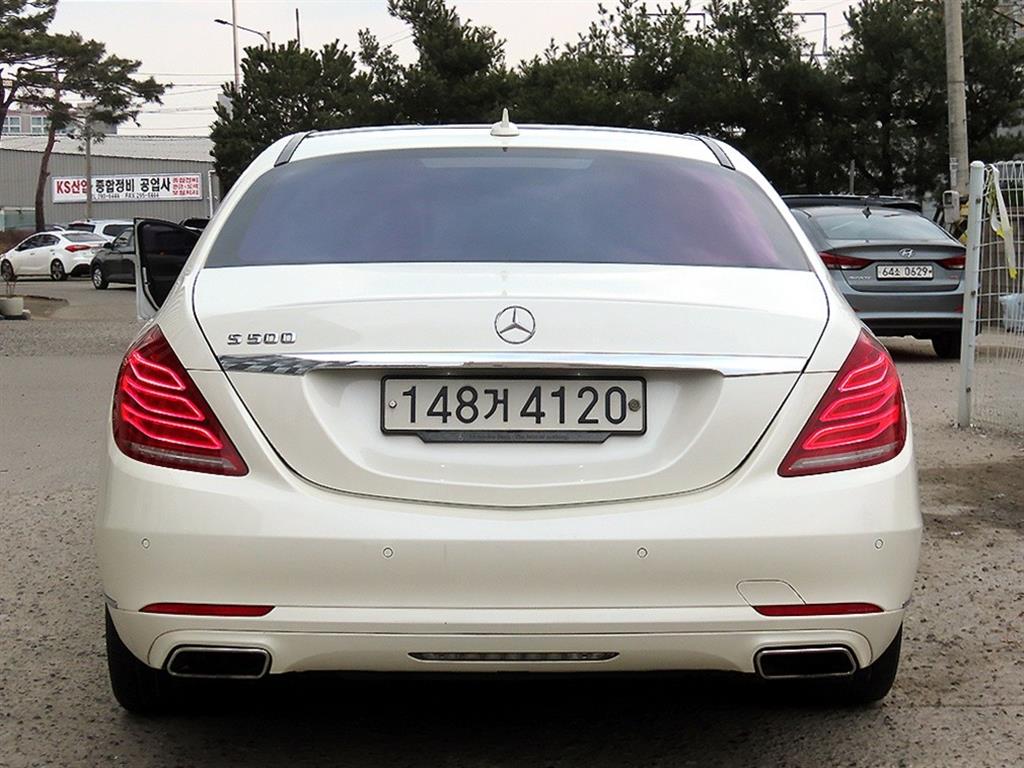 Mercedes Benz S Class - Vista 4