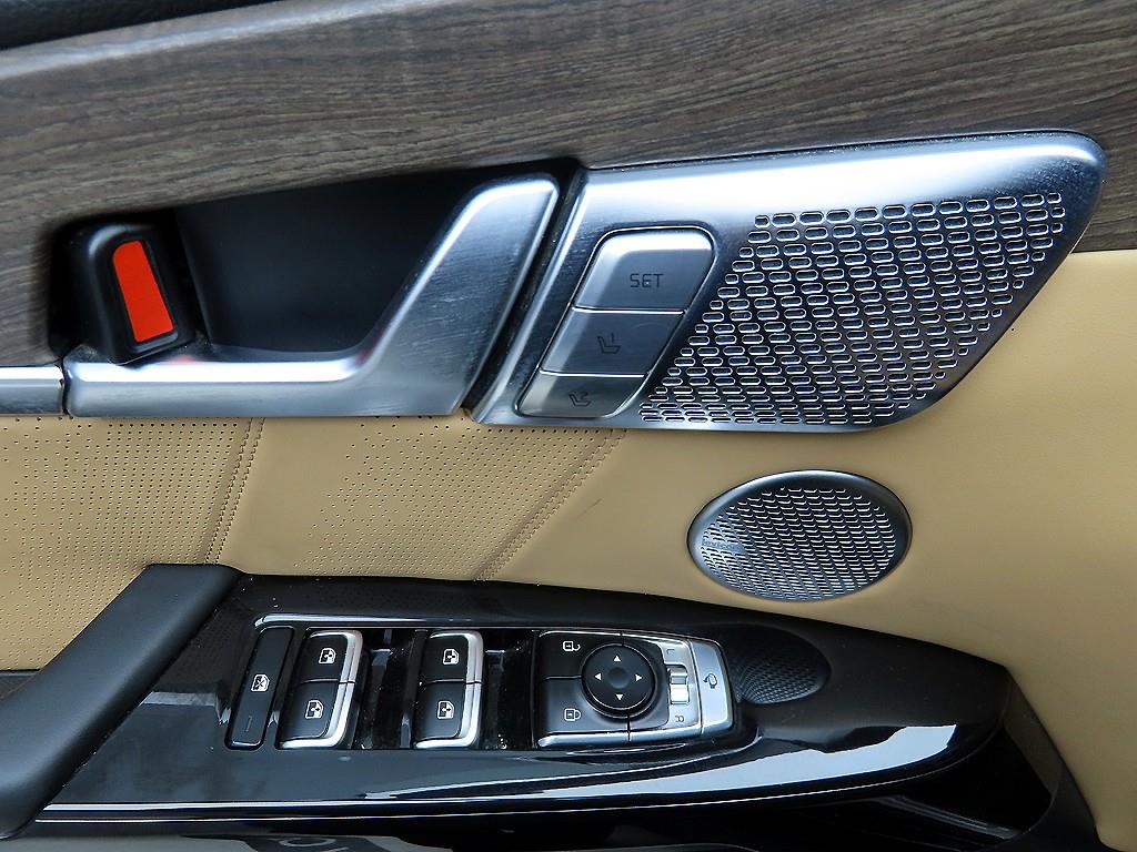 KIA Mohave - Vista 11