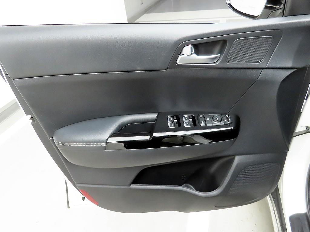 KIA Sportage - Vista 11