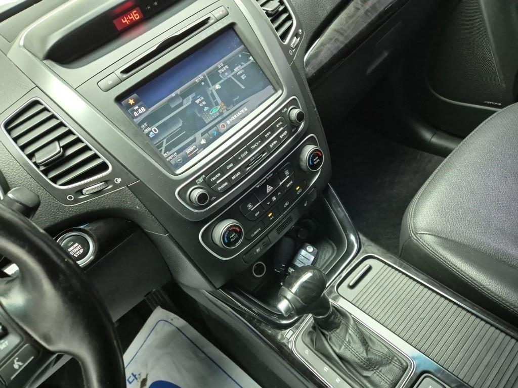 KIA Sorento - Vista 10