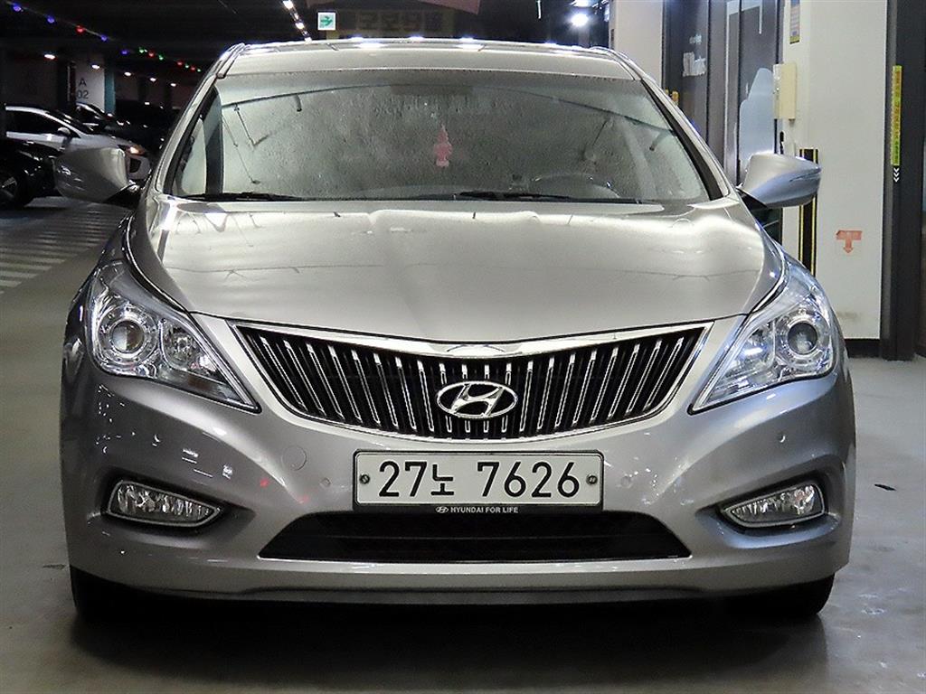 HYUNDAI Grandeur - Vista 2