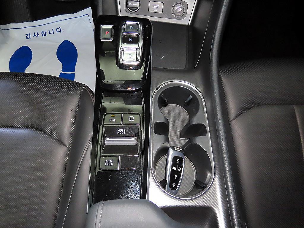 HYUNDAI Sonata - Vista 12