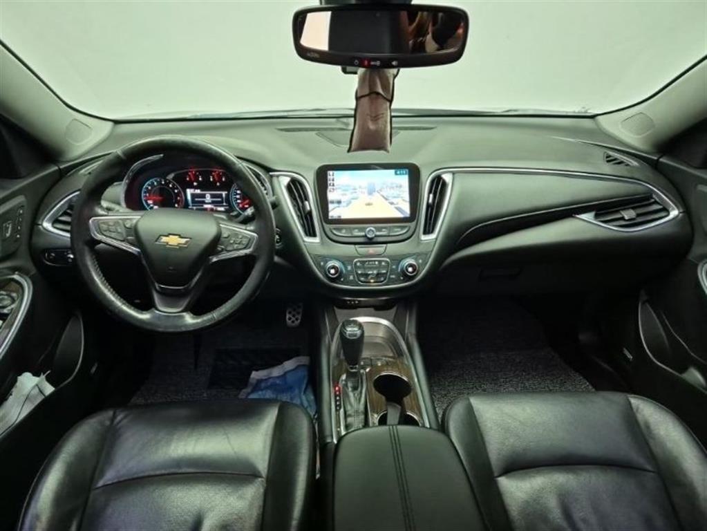 Chevrolet Malibu - Vista 7