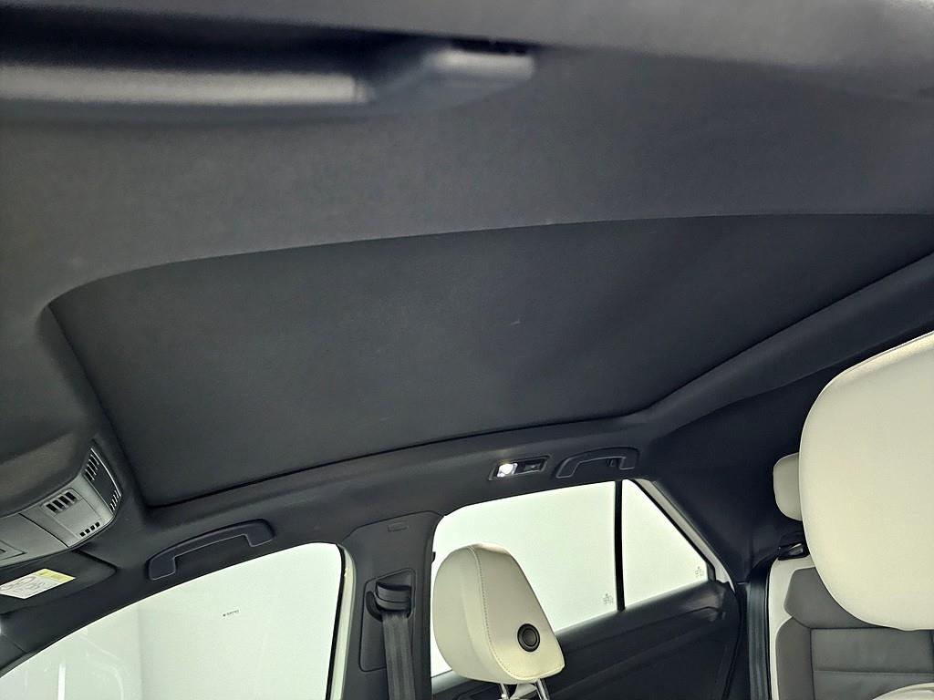 Volkswagen T-Roc - Vista 12