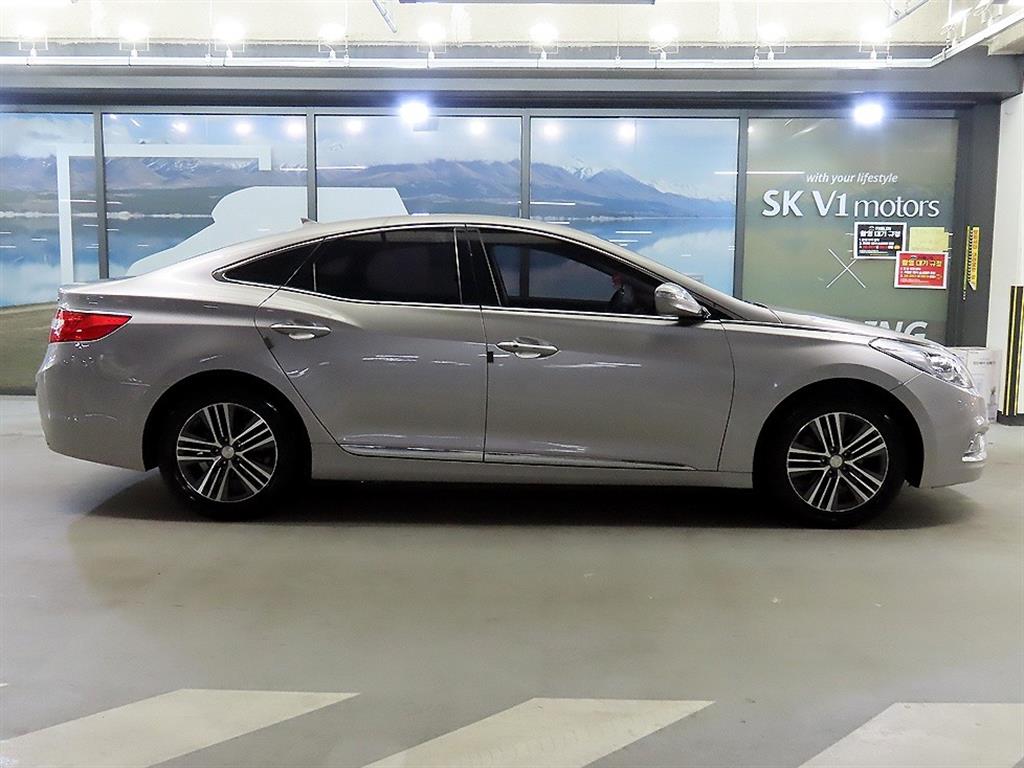 HYUNDAI Grandeur - Vista 3