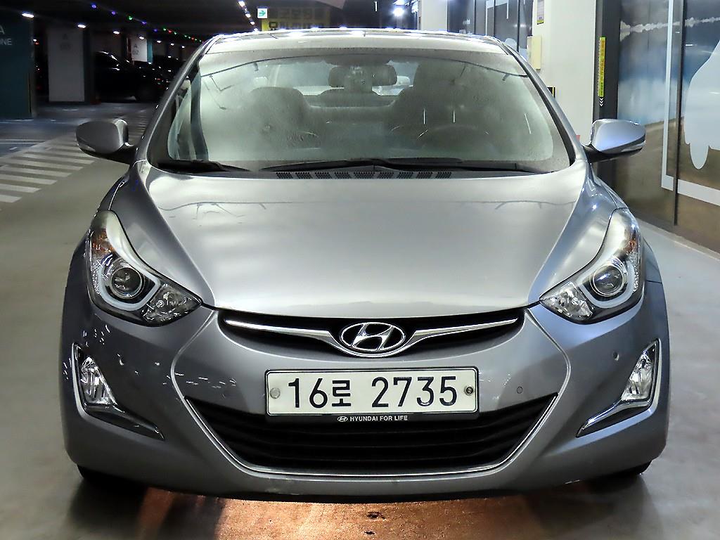 HYUNDAI Avante - Vista 2