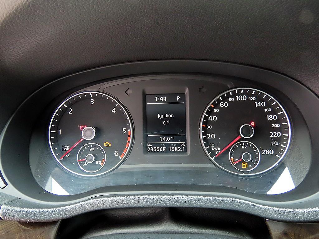 Volkswagen Passat - Vista 9