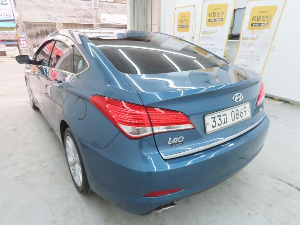 HYUNDAI i40 - Vista 4