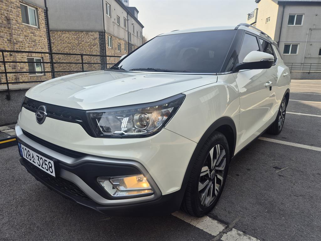 Ssangyong Tivoli 2019 Blanco - Importación desde Corea - HF Imports Iquique - Foto 18