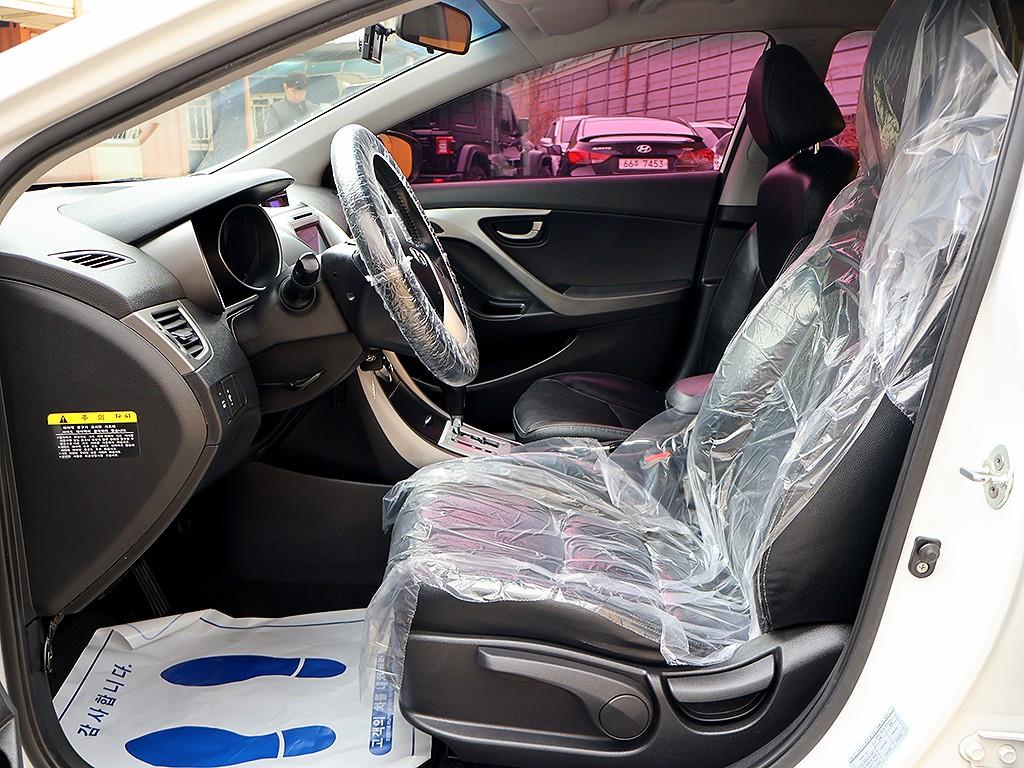 HYUNDAI Avante 2012 Blanco - Importación desde Corea - HF Imports Iquique - Foto 12